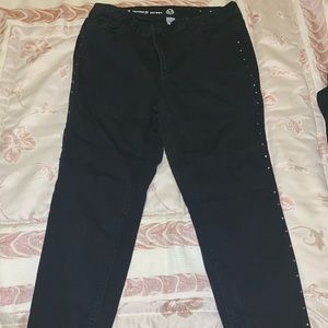 Black Skinny Jeans